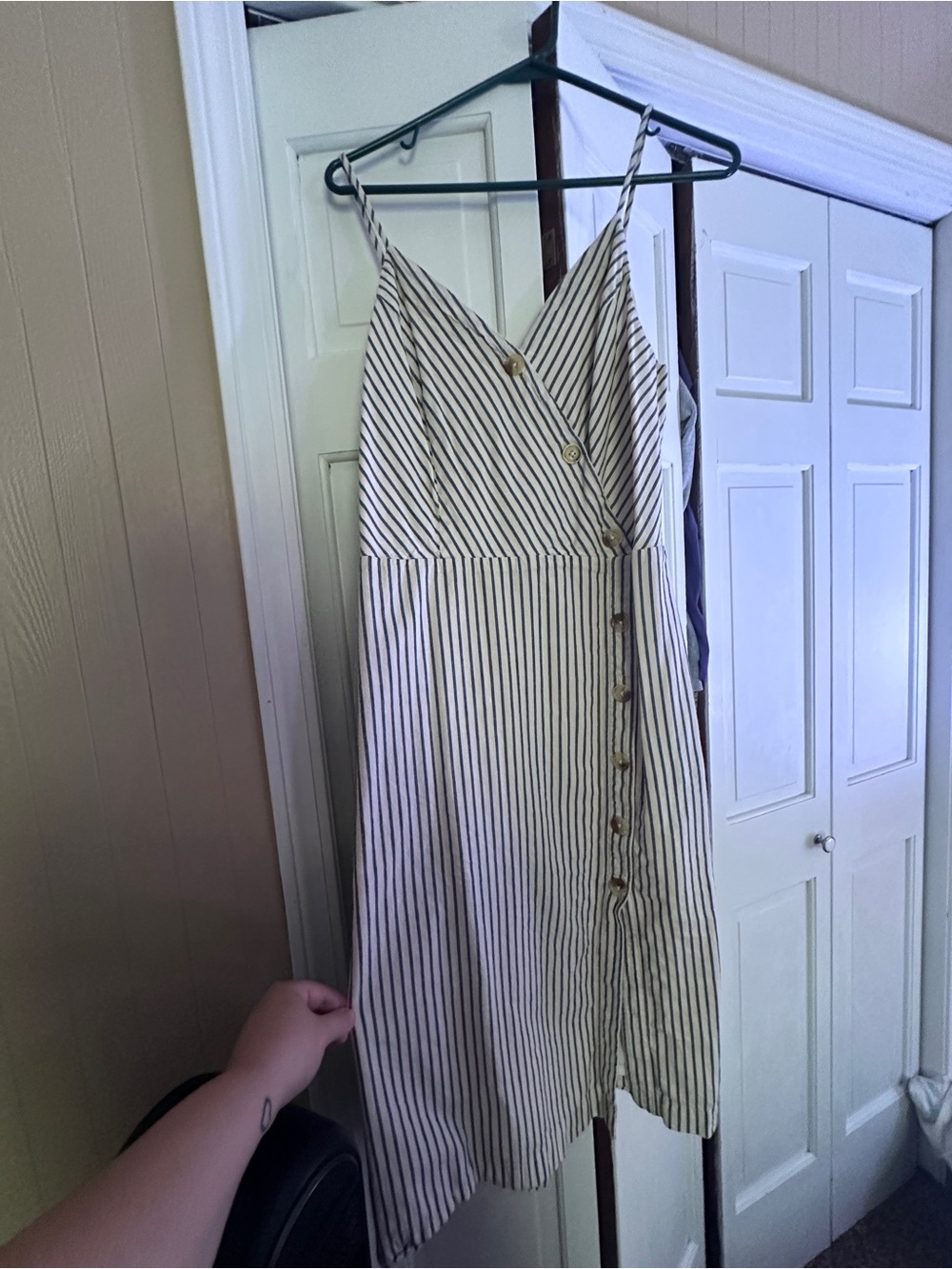 Striped Button-Front Sleeveless Sundress - Cream & Gray